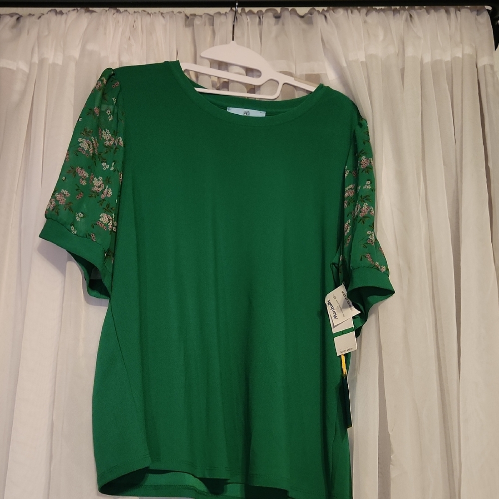 Green Floral Sleeve Women's Top
